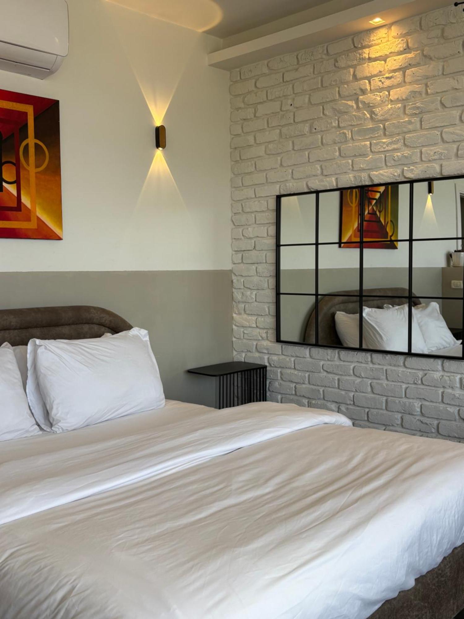 Appart hôtel Urbanica Carmel- *