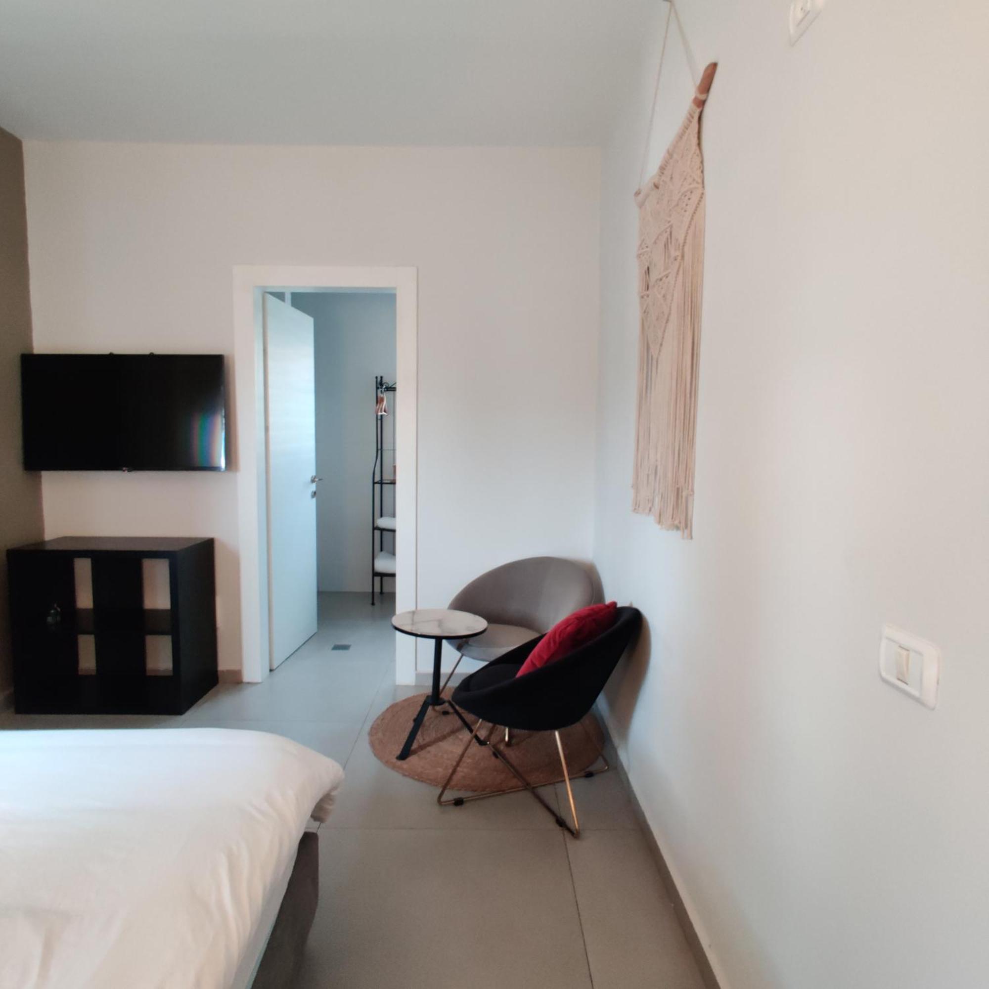 Aparthotel Urbanica Carmel- *