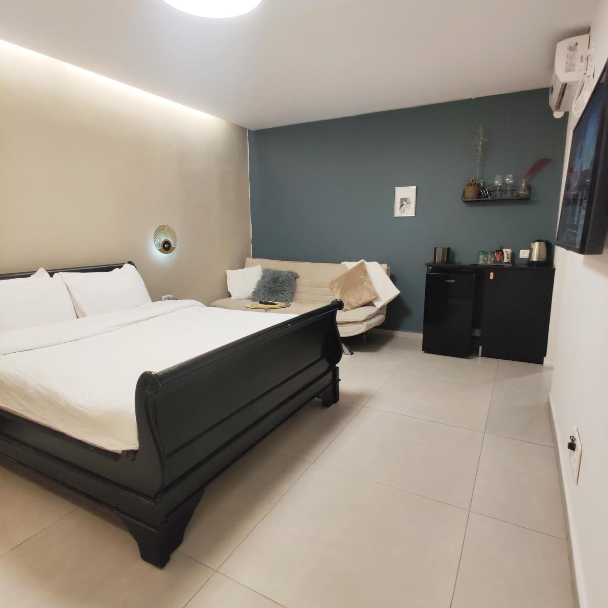 Urbanica Carmel- * Haifa